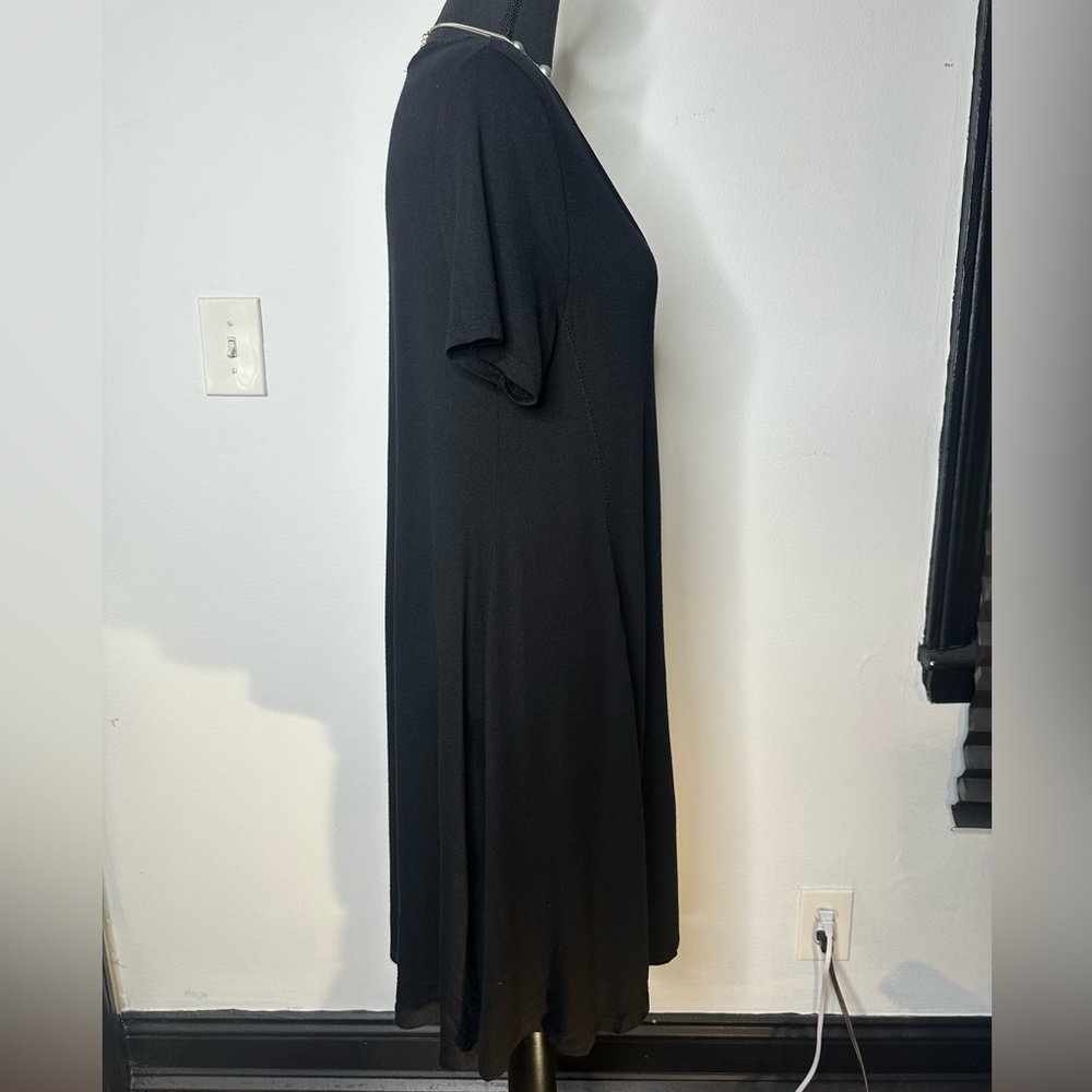 Zara Black Short Sleeve V-neck T-shirt Dress - Picture 8 of 14